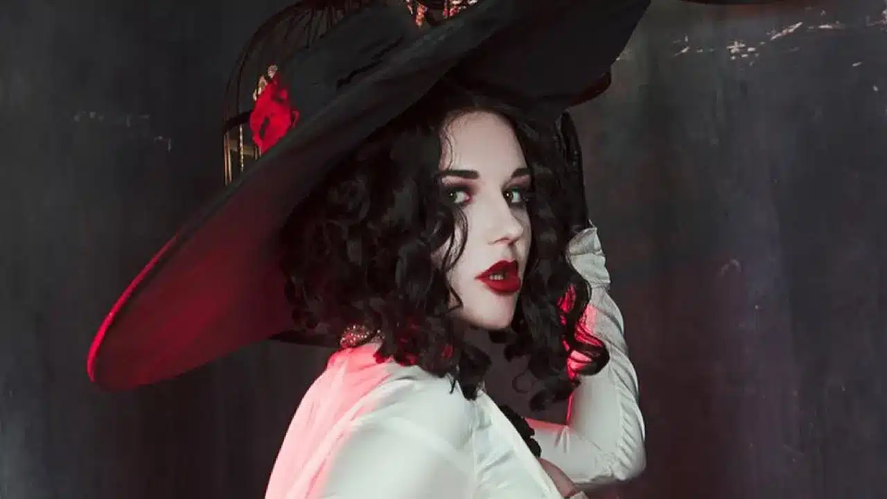 (有遮版) MarshSwallow 會COSPLAY 還有暗黑界內容 重點是她吃起來的畫面 那是真的很有料 山峰也在一個剛剛好的大小 我個人認為很值得推的一位外國妹子